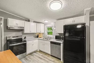 17451 Bloomrose Road, Sterling Township, OH 45176 - Photo 4