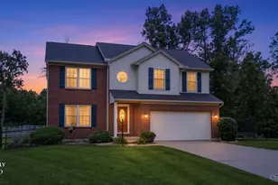 1553 Deerwoods Dr, Miami Township, OH 45150 - Photo 2