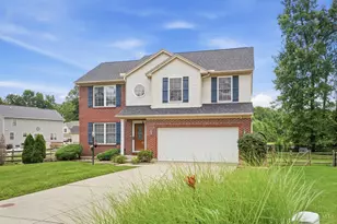 1553 Deerwoods Dr, Miami Township, OH 45150 - Photo 2