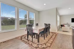 10312 Tice St, Washington Twp, OH 45458 - Photo 12