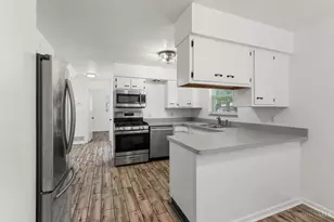 4947 Charlemar Dr, Cincinnati, OH 45227 - Photo 6