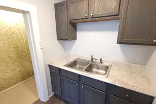 3871 Vine St, Cincinnati, OH 45217 - Photo 4