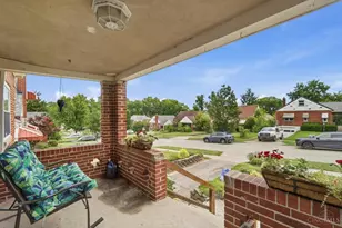 8319 Banbury St, Springfield Township, OH 45216 - Photo 2