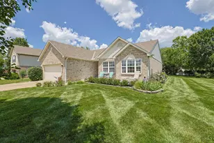 6077 Deer Crossing Ct, Miami Township, OH 45150 - Photo 2
