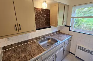 3897 Vine St, Cincinnati, OH 45217 - Photo 4
