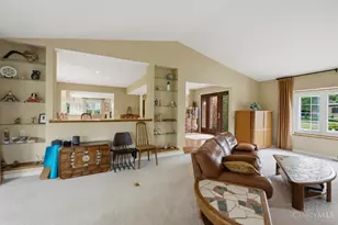 3576 Carpenters Creek Dr, Evendale, OH 45241 - Photo 8