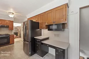 525 Overhill Ln, Delhi Township, OH 45238 - Photo 8