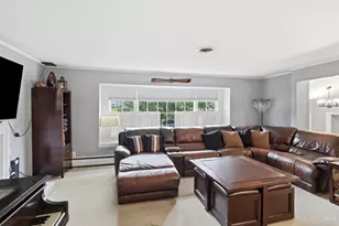 8881 Paw Paw Ln, Sycamore Township, OH 45236 - Photo 4