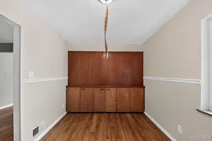 1703 Ashbrook Dr, Cincinnati, OH 45238 - Photo 12