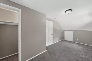 1703 Ashbrook Dr, Cincinnati, OH 45238 - Photo 16