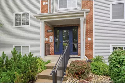 7370 Ridgepoint Drive #6, Anderson Township, OH 45230 - Photo 2
