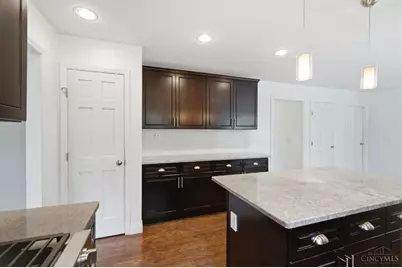 7325 Cannon Court, West Chester, OH 45069 - Photo 8