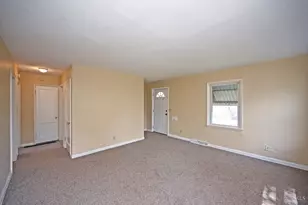 51 Gambier Cir, Green Hills, OH 45218 - Photo 6