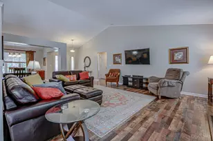7045 Vail Ct, Green Township, OH 45247 - Photo 10