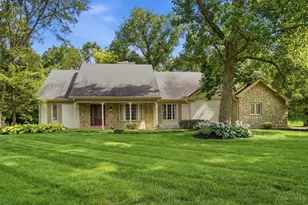 947 Brittany Hills Dr, Washington Twp, OH 45459 - Photo 6