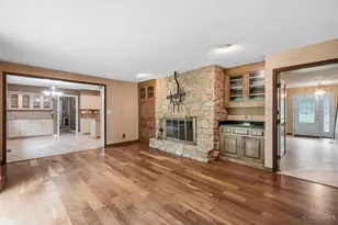 947 Brittany Hills Dr, Washington Twp, OH 45459 - Photo 12