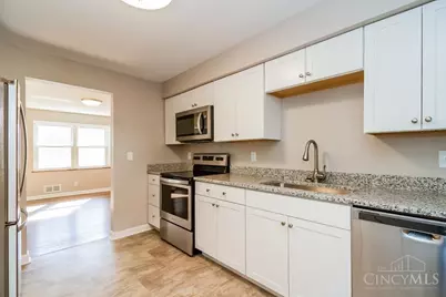 4105 Paxton Woods Drive, Cincinnati, OH 45209 - Photo 8