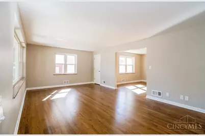 4105 Paxton Woods Drive, Cincinnati, OH 45209 - Photo 2