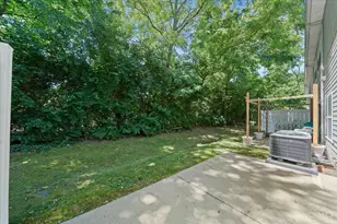 635 Keystone Dr, Union Township, OH 45244 - Photo 24