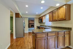 9677 Friar Tuck Dr, West Chester, OH 45069 - Photo 10