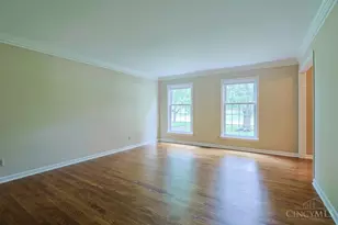 9677 Friar Tuck Dr, West Chester, OH 45069 - Photo 6