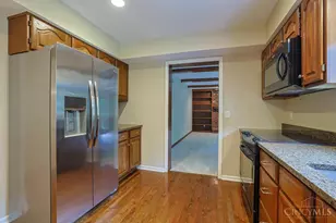 9677 Friar Tuck Dr, West Chester, OH 45069 - Photo 14