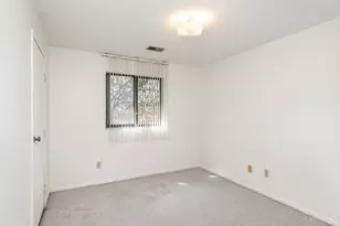 518 Riddle Rd, Cincinnati, OH 45220 - Photo 12