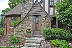 5021 Anderson Pl, Cincinnati, OH 45227 - Photo 2