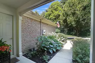 451 Tokay Ct, Union Township, OH 45255 - Photo 4