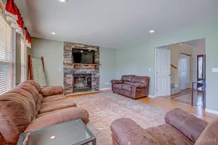 1858 Reily Woods Ln, Reily Township, OH 45056 - Photo 2