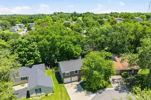 8242 Ravenwood Way, West Chester, OH 45069 - Photo 22