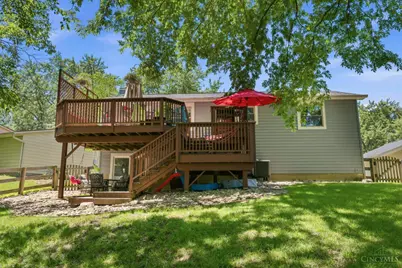 8242 Ravenwood Way, West Chester, OH 45069 - Photo 18