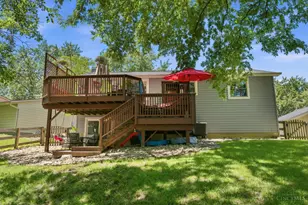 8242 Ravenwood Way, West Chester, OH 45069 - Photo 18
