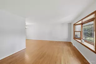 7820 Trailwind Dr, Montgomery, OH 45242 - Photo 6