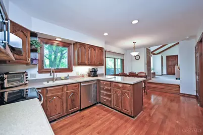6356 Oakcreek Drive, Cincinnati, OH 45247 - Photo 14