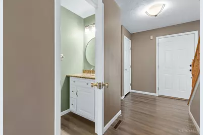 8042 Laurelwood Drive, Maineville, OH 45039 - Photo 18
