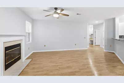 7492 Mansion Circle #B, Deerfield Township, OH 45040 - Photo 4