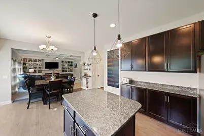 875 Grande Oaks Drive, Hamilton Township, OH 45152 - Photo 18