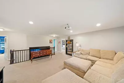 875 Grande Oaks Drive, Hamilton Township, OH 45152 - Photo 22