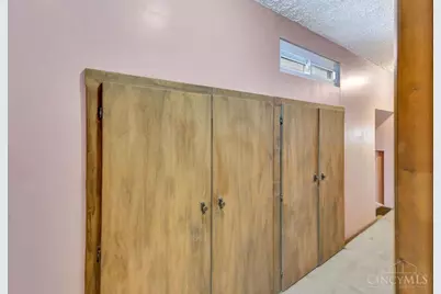 5517 Karen Avenue, Green Township, OH 45248 - Photo 24