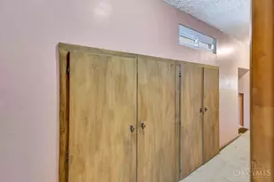 5517 Karen Ave, Green Township, OH 45248 - Photo 24