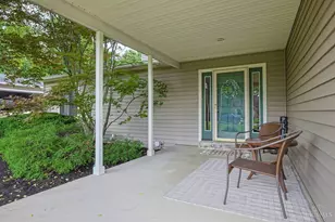 2940 Timberview Dr, Green Township, OH 45211 - Photo 4