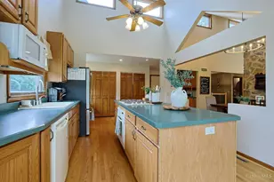 2940 Timberview Dr, Green Township, OH 45211 - Photo 22