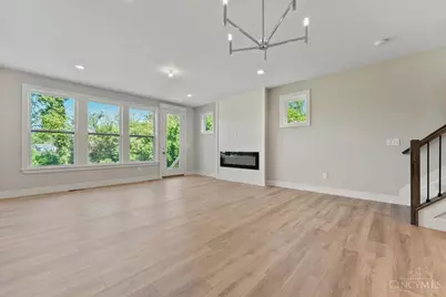 1906 Pogue Avenue #B, Cincinnati, OH 45208 - Photo 8