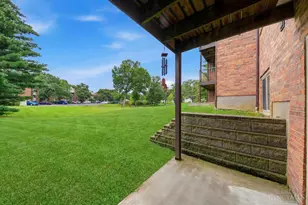 5983 Meadow Creek Dr, Milford, OH 45150 - Photo 8