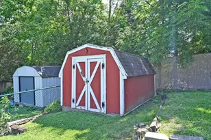 3763 Frondorf Ave, Green Township, OH 45211 - Photo 40
