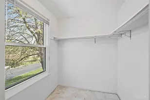 1049 Stratford Ct, Loveland, OH 45140 - Photo 12