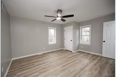 2804 Yankee Road, Middletown, OH 45044 - Photo 8