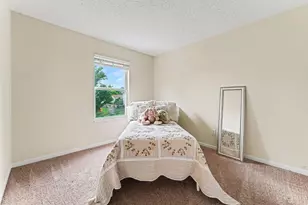 7751 Crystal Lake Ln, Hamilton Township, OH 45039 - Photo 14