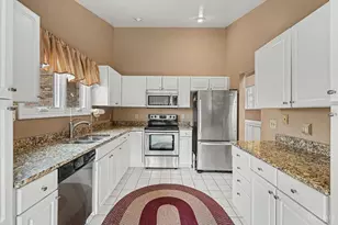 5844 Bayou Ct, Green Township, OH 45248 - Photo 8